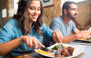 Restaurant-and-snacking